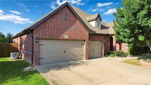 3105 SW Joshua Avenue, Bentonville, AR 72713