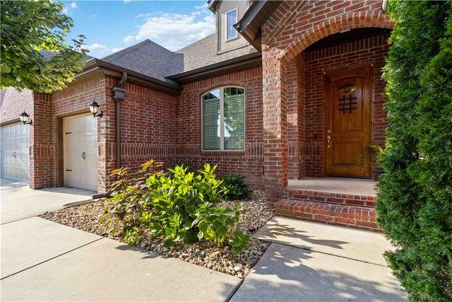 3105 SW Joshua Avenue, Bentonville, AR 72713