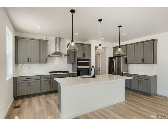 5568 Westin Hills Dr, Elizabeth, CO 80107