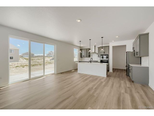 5568 Westin Hills Dr, Elizabeth, CO 80107