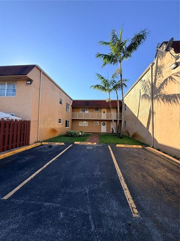 9972 SW 88th St 1125, Miami, FL 33176