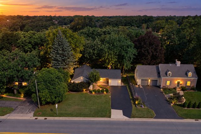 60 E Terra Cotta Avenue, Crystal Lake, IL 60014