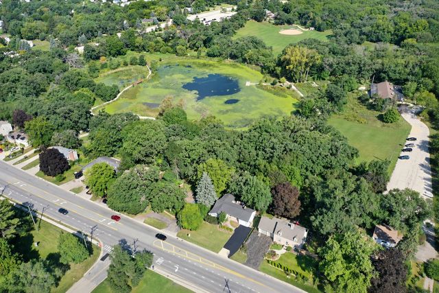 60 E Terra Cotta Avenue, Crystal Lake, IL 60014
