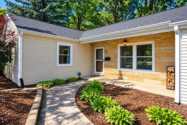 60 E Terra Cotta Avenue, Crystal Lake, IL 60014