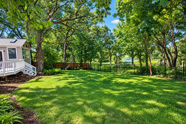 60 E Terra Cotta Avenue, Crystal Lake, IL 60014