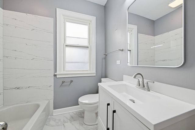 8024 S Vernon Avenue, Chicago, IL 60619