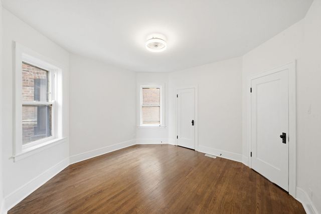 8024 S Vernon Avenue, Chicago, IL 60619