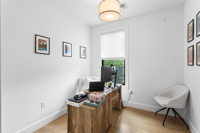 12 Bowdoin Ave 4, Boston, MA 02121