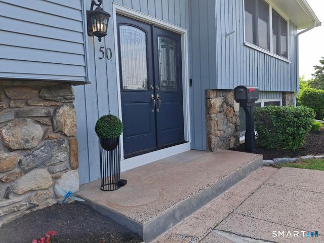 50 Horizon Circle, South Windsor, CT 06074