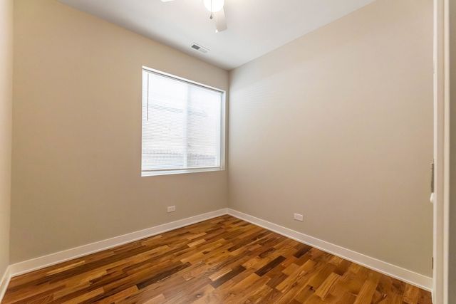 2821 W Jackson Avenue, Chicago, IL 60612