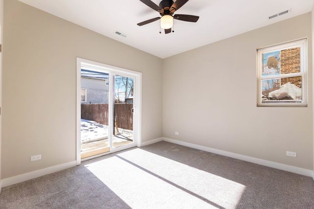 2821 W Jackson Avenue, Chicago, IL 60612