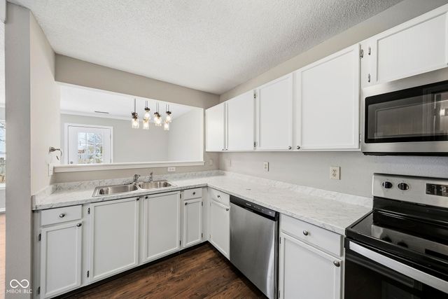 16717 Aulton Drive, Noblesville, IN 46060