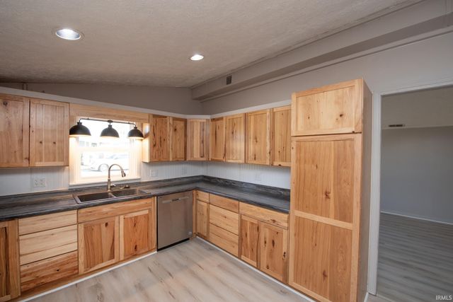 708 Evans Street, Lebanon, IN 46052