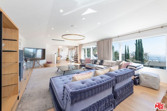 8501 Hedges Place, Los Angeles, CA 90069