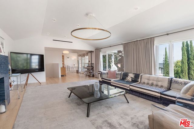 8501 Hedges Place, Los Angeles, CA 90069