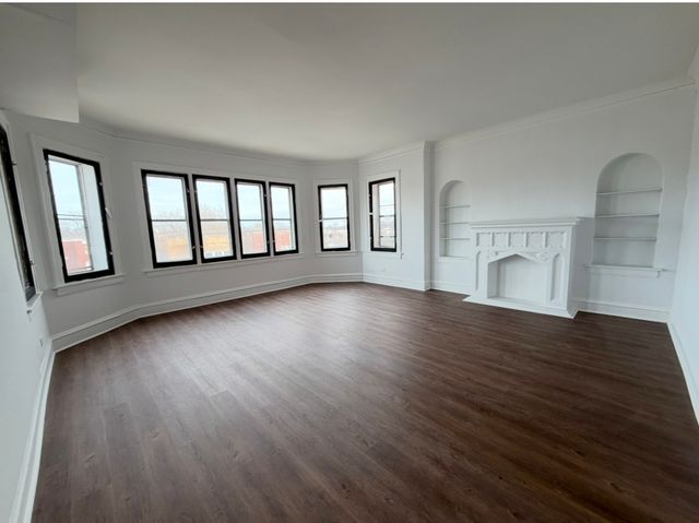 7712 S Jeffery Boulevard 3, Chicago, IL 60649