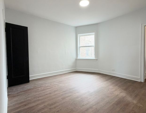 7712 S Jeffery Boulevard 3, Chicago, IL 60649