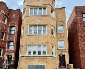 7712 S Jeffery Boulevard 3, Chicago, IL 60649