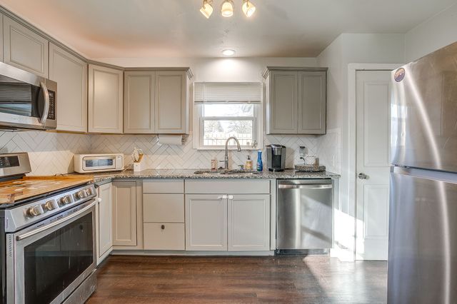 1123 Bales Street, Cleburne, TX 76033