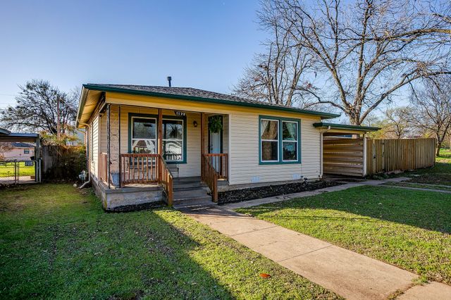 1123 Bales Street, Cleburne, TX 76033