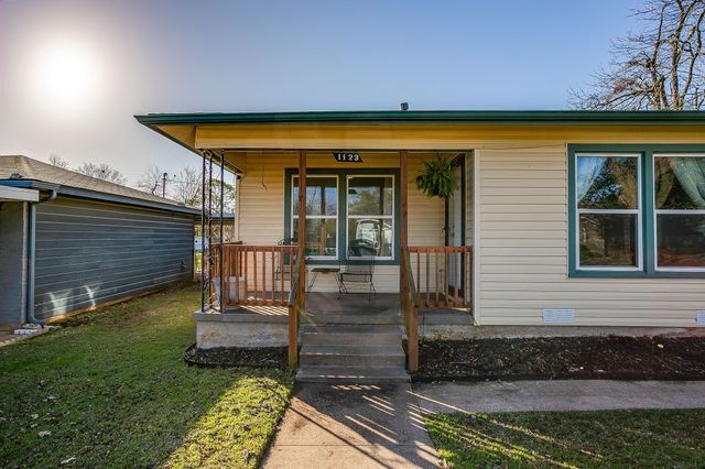 1123 Bales Street, Cleburne, TX 76033