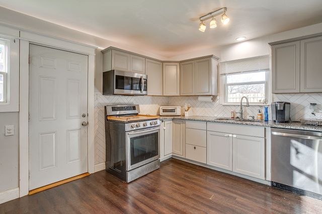 1123 Bales Street, Cleburne, TX 76033