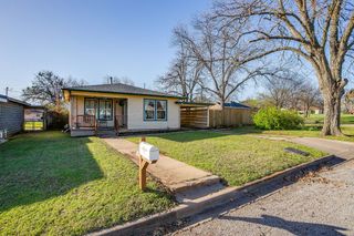 1123 Bales Street, Cleburne, TX 76033