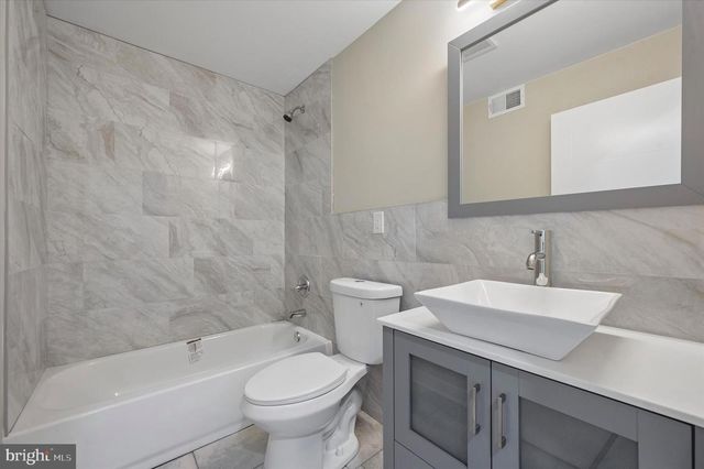 6221 GARDENIA ST, Philadelphia, PA 19144
