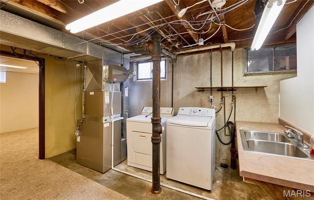 9412 Lodge Pole Lane, Crestwood, MO 63126