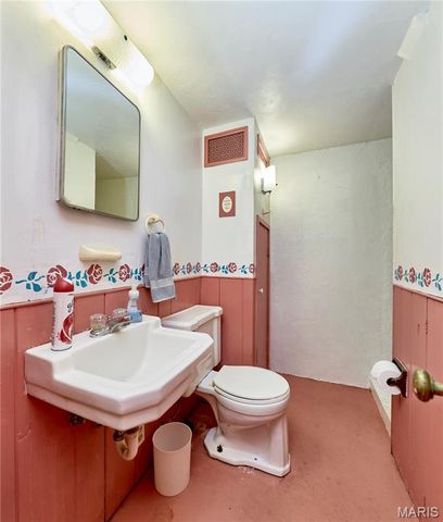 9412 Lodge Pole Lane, Crestwood, MO 63126