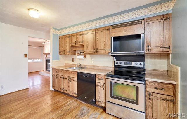 9412 Lodge Pole Lane, Crestwood, MO 63126