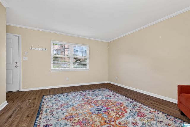 2725 Southbury Cir, Vestavia Hills, AL 35216