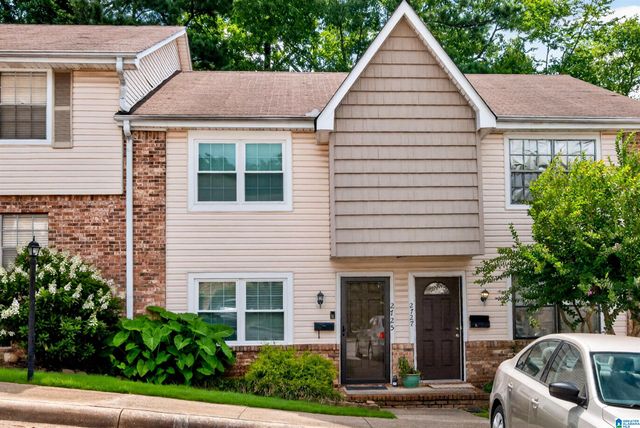 2725 Southbury Cir, Vestavia Hills, AL 35216