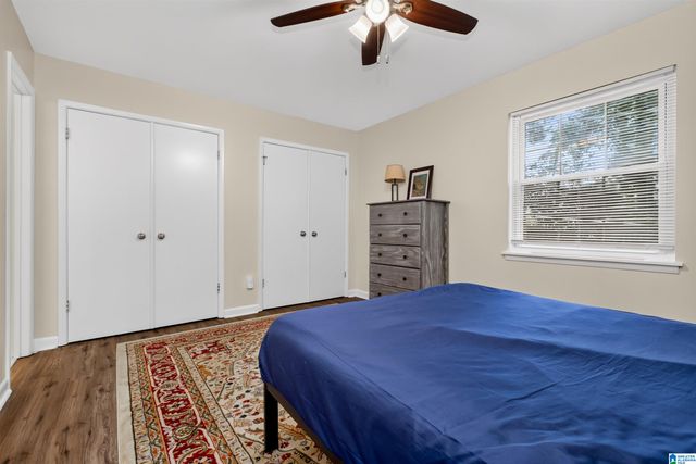2725 Southbury Cir, Vestavia Hills, AL 35216