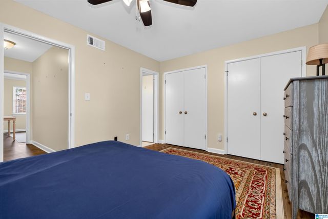 2725 Southbury Cir, Vestavia Hills, AL 35216