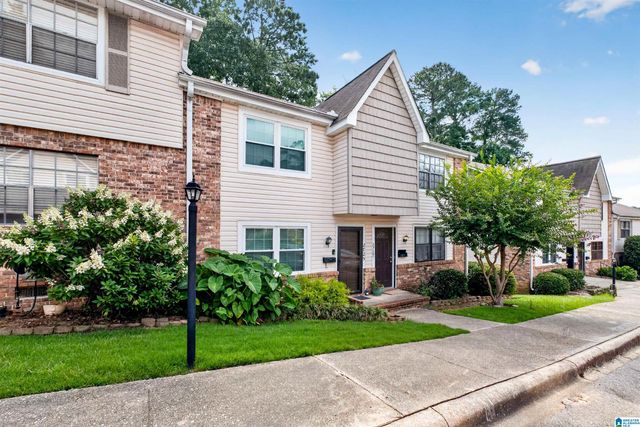 2725 Southbury Cir, Vestavia Hills, AL 35216
