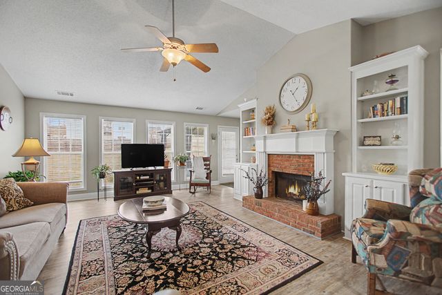 320 River Mist Circle, Jefferson, GA 30549