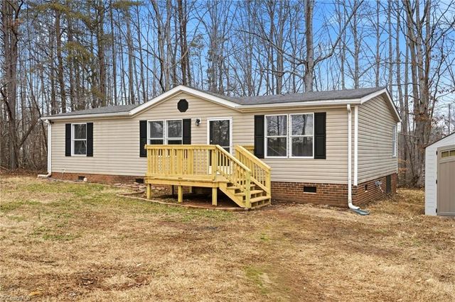 2025 Hickory Fork Road, Walnut Cove, NC 27052