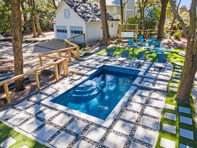 3500 Hartnett Boulevard, Isle Of Palms, SC 29451