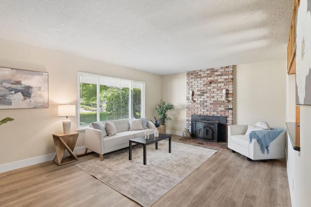 9916 Zion Way, Sacramento, CA 95827