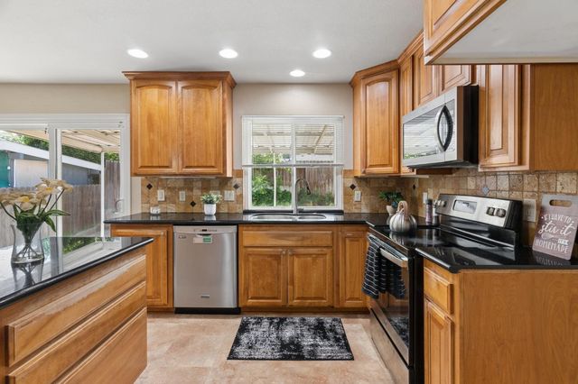 9916 Zion Way, Sacramento, CA 95827