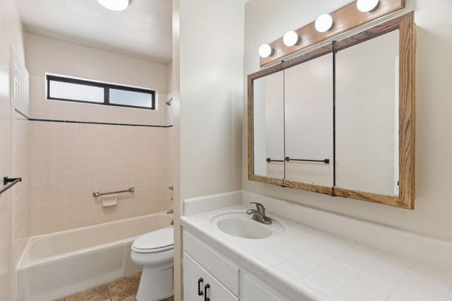 9916 Zion Way, Sacramento, CA 95827