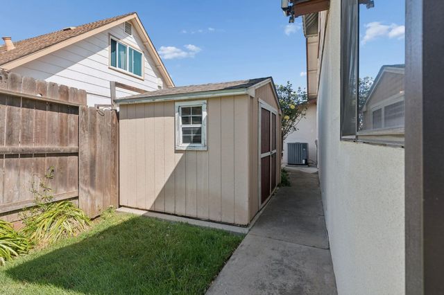 9916 Zion Way, Sacramento, CA 95827