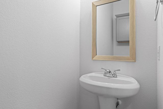 2212A Cornfield DR, Pflugerville, TX 78660