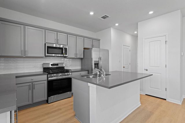 2212A Cornfield DR, Pflugerville, TX 78660