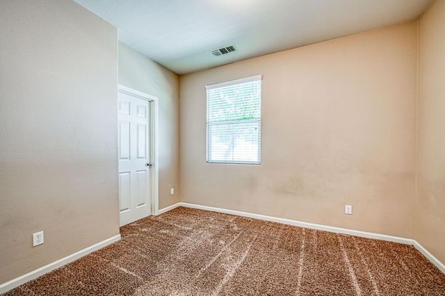 3870 Joaquin Avenue, Clovis, CA 93619