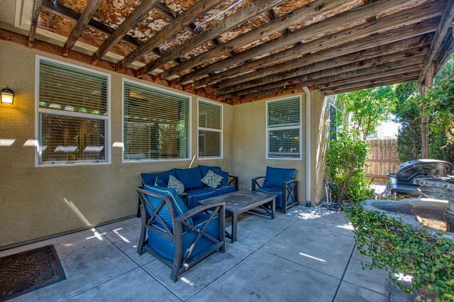 3870 Joaquin Avenue, Clovis, CA 93619