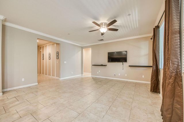 3870 Joaquin Avenue, Clovis, CA 93619