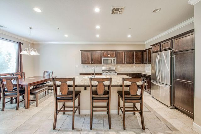 3870 Joaquin Avenue, Clovis, CA 93619