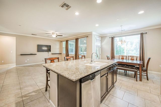 3870 Joaquin Avenue, Clovis, CA 93619